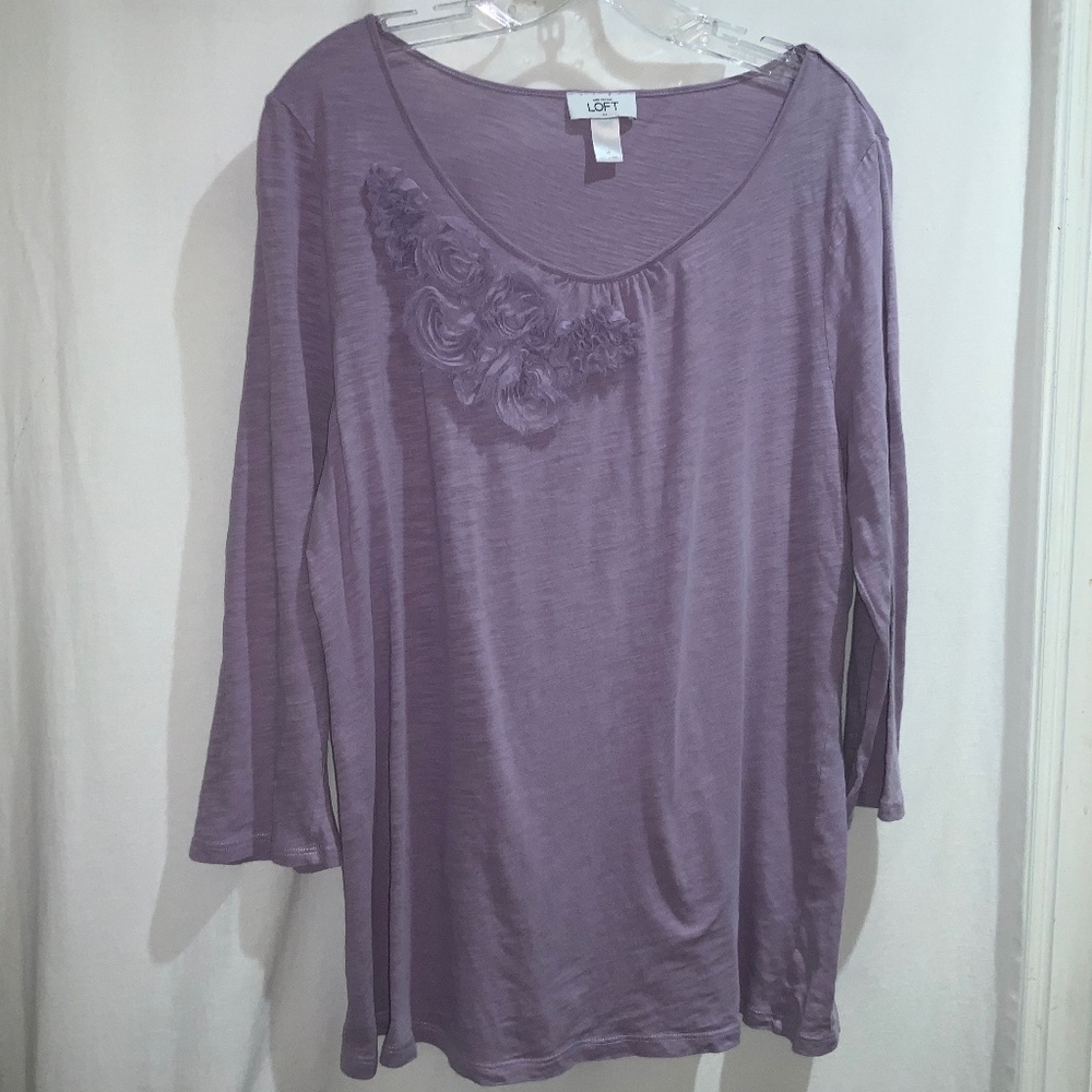 Ann Taylor Loft dimensional floral detail top Sz XL scoop neck 3/4 sleeve